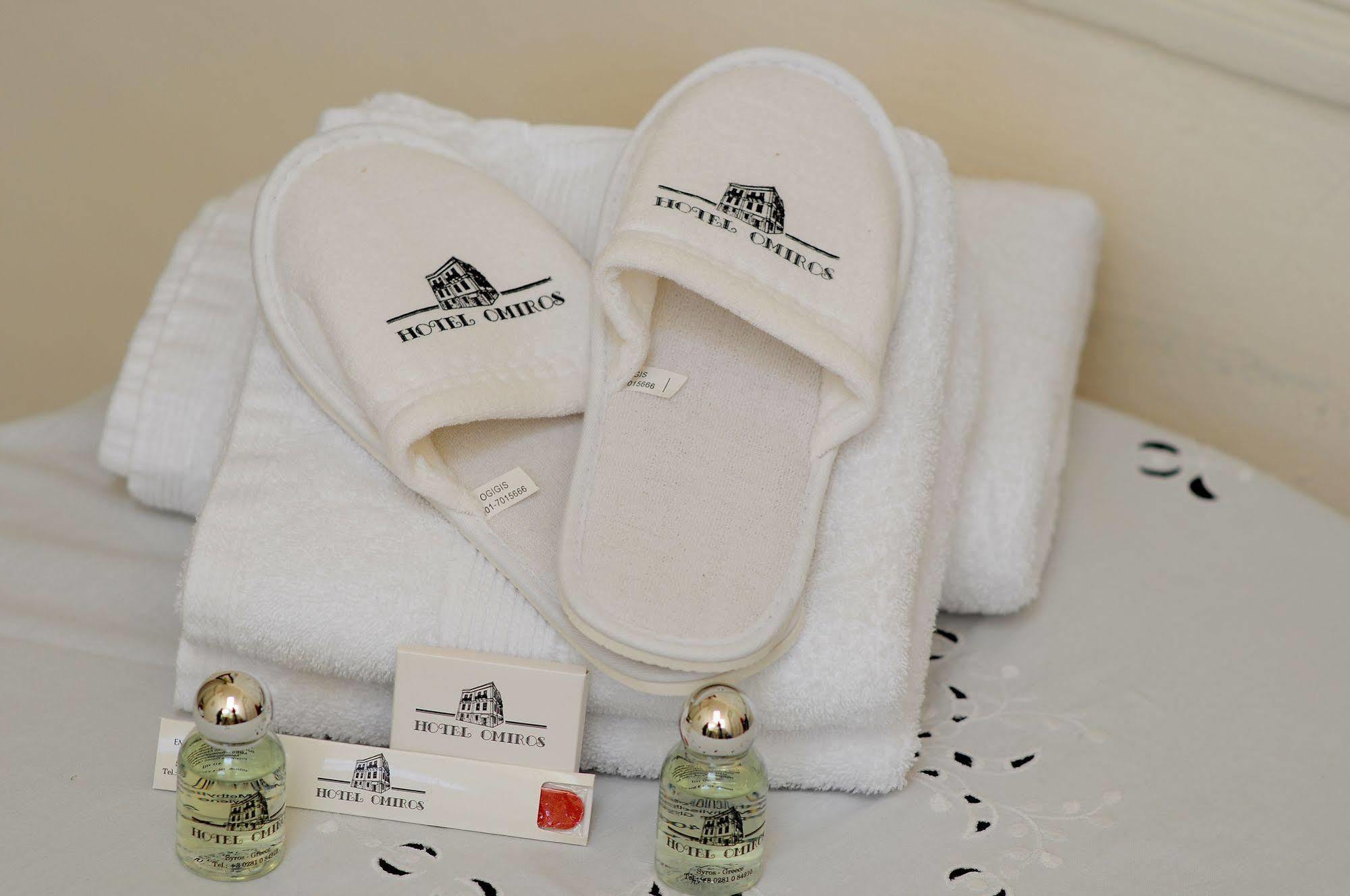 Hotel Omiros Ermoupoli Ngoại thất bức ảnh