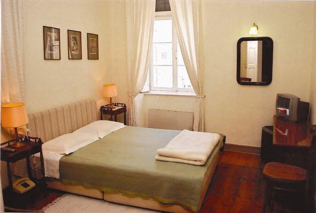 Hotel Omiros Ermoupoli Ngoại thất bức ảnh