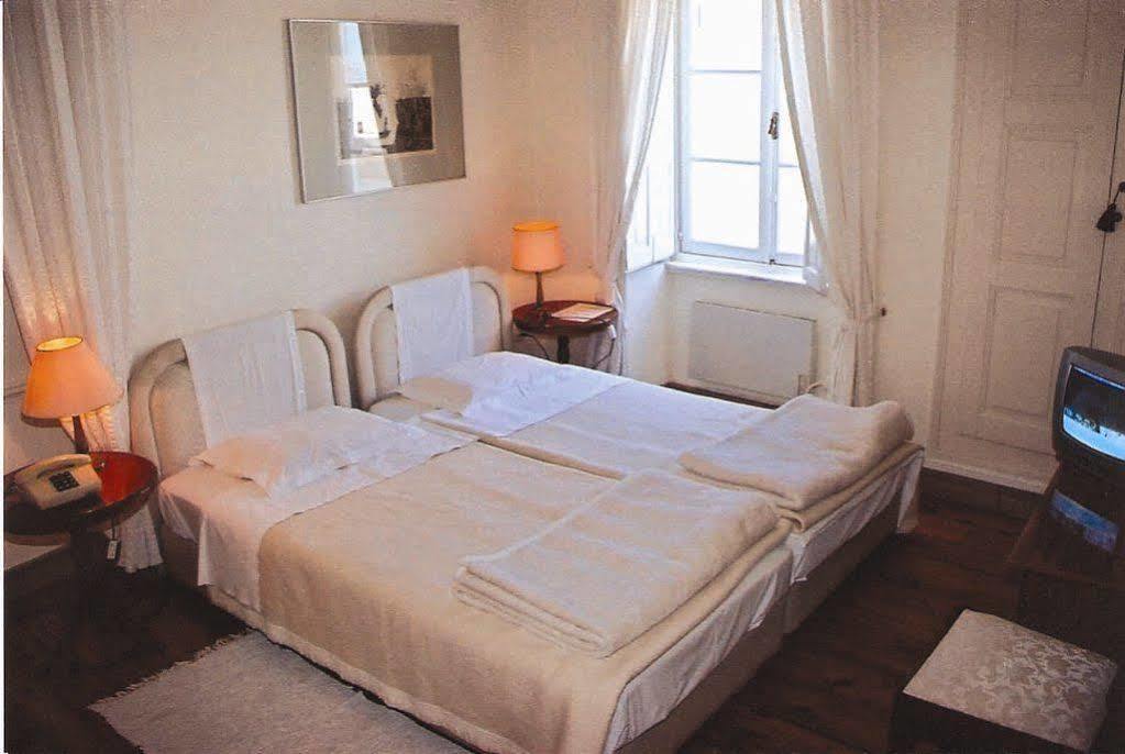 Hotel Omiros Ermoupoli Ngoại thất bức ảnh
